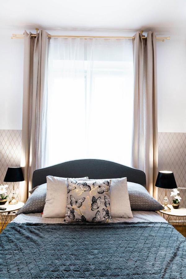 Clicktheflat Royal Route Warecka Apart Rooms Warschau Buitenkant foto