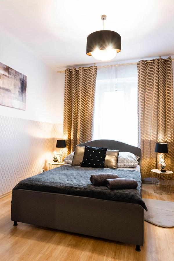 Clicktheflat Royal Route Warecka Apart Rooms Warschau Buitenkant foto