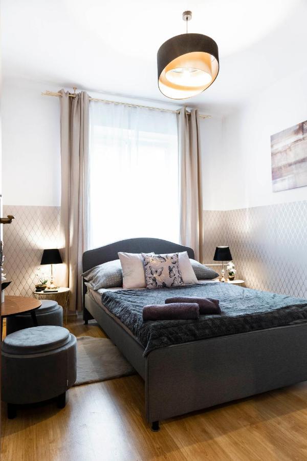 Clicktheflat Royal Route Warecka Apart Rooms Warschau Buitenkant foto