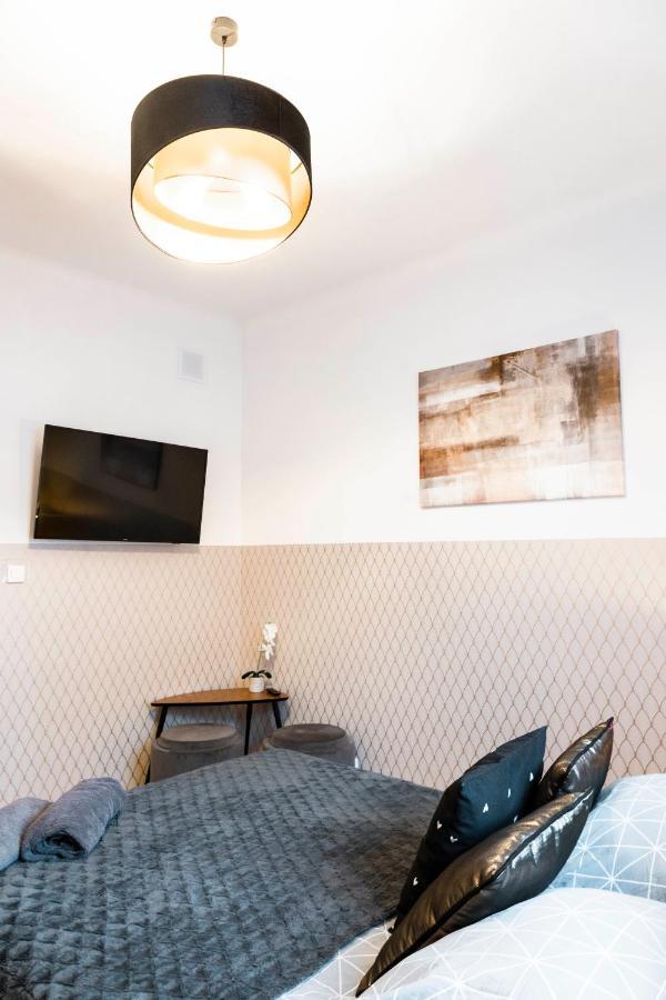 Clicktheflat Royal Route Warecka Apart Rooms Warschau Buitenkant foto